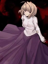 Rule 34 | 1girl, arcueid brunestud, arm behind back, black background, blonde hair, closed mouth, commentary, hair intakes, holding own arm, long sleeves, looking to the side, purple skirt, red eyes, shirt, short hair, skirt, solo, tara3763, tsukihime, white shirt