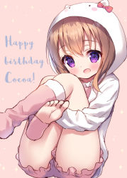Rule 34 | 1girl, :d, blush, bow, brown background, brown hair, character name, chitosezaka suzu, commentary request, frilled shorts, frills, gochuumon wa usagi desu ka?, hair between eyes, happy birthday, hood, hood up, hooded jacket, hoto cocoa, hugging own legs, jacket, kneehighs, knees up, looking at viewer, no shoes, open mouth, pink shirt, pink shorts, pink socks, purple eyes, red bow, shirt, short shorts, shorts, smile, socks, soles, solo, sparkle, toeless legwear, white jacket
