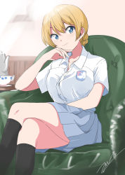 Rule 34 | 1girl, absurdres, armchair, artist name, black necktie, black socks, blouse, blue eyes, blue skirt, braid, chair, closed mouth, commentary, commission, crossed legs, cup, darjeeling (girls und panzer), dress shirt, emblem, girls und panzer, hand on own chin, highres, indoors, kneehighs, looking at viewer, miniskirt, necktie, pleated skirt, saucer, school uniform, shirt, short hair, signature, sitting, skeb commission, skirt, smile, socks, solo, st. gloriana&#039;s (emblem), st. gloriana&#039;s school uniform, summer uniform, teacup, teapot, white shirt, wing collar, zono (inokura syuzo029)
