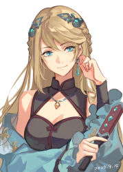 Rule 34 | 1girl, blonde hair, blue eyes, braid, breasts, china dress, chinese clothes, cleavage, commentary request, dangle earrings, dated, dress, earrings, eiyuu densetsu, elaine auclair, feng you, french braid, hair ornament, highres, holding, holding sword, holding weapon, jewelry, kuro no kiseki, kuro no kiseki ii, light smile, long hair, looking at viewer, medium breasts, necklace, simple background, smile, smnile, solo, sword, upper body, very long hair, weapon, white background