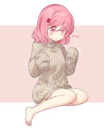 Rule 34 | 1girl, alternate hairstyle, bare legs, barefoot, beige sweater, commentary request, cosplay, doki doki literature club, full body, hair between eyes, hair down, hair ornament, hairclip, long sleeves, medium hair, nan (gokurou), natsuki (doki doki literature club), outline, oversized clothes, pink background, pink eyes, pink hair, ribbed sweater, simple background, sitting, sleeves past fingers, sleeves past wrists, solo, sweater, twitter username, white background, white outline, yuri (doki doki literature club), yuri (doki doki literature club) (cosplay)