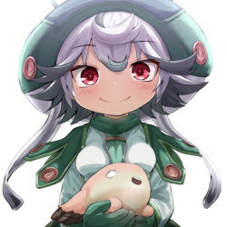 Rule 34 | 1girl, blush, breasts, closed mouth, commentary request, creature, gloves, green gloves, green headwear, grey hair, hair between eyes, hat, long sleeves, looking at viewer, made in abyss, medium breasts, meinya (made in abyss), multicolored hair, prushka, red eyes, shirt, simple background, smile, two-tone hair, upper body, watarui, white background, white shirt