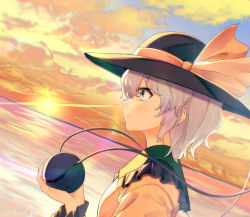 Rule 34 | 1girl, arm up, black hat, blue sky, collar, commentary, diffraction spikes, dutch angle, frilled shirt collar, frills, from side, green collar, green eyes, hat, hat ribbon, highres, holding, horizon, kisamu (ksmz), komeiji koishi, light smile, looking to the side, ocean, orange clouds, profile, purple hair, ribbon, shirt, short hair, sky, solo, standing, sunset, third eye, touhou, upper body, yellow shirt