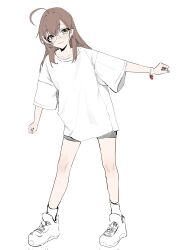 Rule 34 | 1girl, ahoge, black hair, blush, bracelet, brown eyes, brown hair, collarbone, earrings, glasses, grey shorts, hair between eyes, highres, hololive, hololive english, huge ahoge, jewelry, long hair, multicolored hair, nanashi mumei, oversized clothes, oversized shirt, shirt, shoes, shorts, simple background, smile, sneakers, solo, striped clothes, virtual youtuber, white background, white hair, yukii91218
