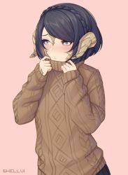 Rule 34 | 1girl, aran sweater, artist name, au ra, warrior of light (ff14), beige background, black hair, blush, braid, brown sweater, cable knit, commentary, commission, cowboy shot, crown braid, dragon horns, dragon tail, english commentary, final fantasy, final fantasy xiv, frown, hands up, highres, horns, long hair, long sleeves, looking away, lykos (quashlykos), original, pink background, scales, shellvi, short hair, solo, sweater, swept bangs, tail, upper body