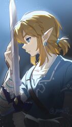 Rule 34 | 1boy, arm guards, blonde hair, blue background, blue eyes, blue tunic, champion&#039;s tunic (zelda), commentary, earrings, highres, holding, holding sword, holding weapon, jewelry, link, male focus, master sword, nintendo, pointy ears, profile, short ponytail, sidelocks, solo, sword, the legend of zelda, the legend of zelda: breath of the wild, upper body, weapon, yun (dl2n5c7kbh8ihcx)