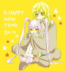 Rule 34 | 1boy, 1girl, blonde hair, boots, cape, happy, lowres, purple hair, ribbon, richard (tales), shoes, simple background, sophie (tales), tales of (series), tales of graces, tora kaede, yellow eyes