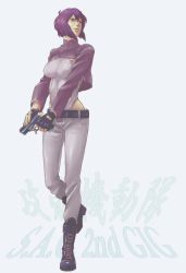 Rule 34 | 00s, 1girl, aarue, bad id, bad pixiv id, belt, boots, breasts, female focus, fingerless gloves, full body, ghost in the shell, ghost in the shell stand alone complex, gloves, gun, kusanagi motoko, lipstick, makeup, pants, purple hair, red eyes, short hair, solo, weapon