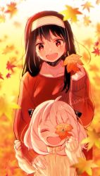 Rule 34 | 2girls, anya (spy x family), autumn, autumn leaves, black hair, child, closed eyes, hairband, hairpods, happy, holding, holding leaf, katagiri atsuko, leaf, long hair, long sleeves, mother and daughter, multiple girls, open mouth, pink hair, red eyes, smile, spy x family, sweater, twitter username, yor briar