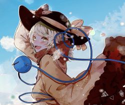Rule 34 | 1girl, black hat, blood, blue sky, blush, bright pupils, commentary request, day, frilled sleeves, frills, green eyes, green hair, hand on headwear, hat, hat ribbon, heart, heart of string, highres, komeiji koishi, lens flare, long sleeves, looking at viewer, looking back, medium hair, mitunanaki, open mouth, outdoors, red scarf, ribbon, scarf, shirt, sky, smile, solo, third eye, touhou, wide sleeves, yellow ribbon, yellow shirt