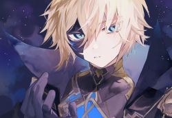 Rule 34 | 1boy, black gloves, black mask, blonde hair, blue eyes, cross-shaped pupils, dainsleif (genshin impact), genshin impact, gloves, hair between eyes, half mask, high collar, highres, looking at viewer, male focus, mask, mask over one eye, parted lips, solo, symbol-shaped pupils, upper body, zaso