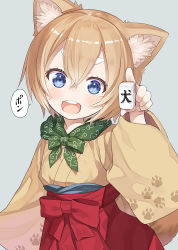 Rule 34 | 1girl, :d, animal ear fluff, blue eyes, blush, bow, brown kimono, capriccio, commentary request, copyright request, grey background, hair between eyes, hakama, hakama skirt, holding, holding mahjong tile, japanese clothes, kimono, light brown hair, long sleeves, looking at viewer, mahjong, mahjong tile, open mouth, red bow, red hakama, round teeth, short eyebrows, simple background, skirt, smile, solo, tail, teeth, thick eyebrows, translated, upper teeth only, virtual youtuber, wide sleeves