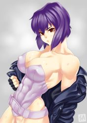 Rule 34 | 1girl, abs, bare shoulders, belt, breasts, cleavage, fingerless gloves, ghost in the shell, gloves, jacket, kusanagi motoko, large breasts, md5 mismatch, purple hair, red eyes, short hair, solo, zonda (solid air)