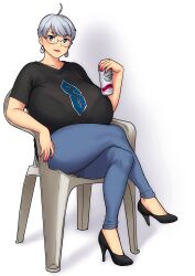 Rule 34 | 1girl, absurdres, black footwear, black shirt, blue eyes, blue pants, bra visible through clothes, breasts, can, chair, cool s, crossed legs, earrings, erkaz, glasses, grey hair, high heels, highres, holding, holding can, huge breasts, jewelry, looking at viewer, original, pants, print shirt, red nails, rey tannhauser (erkaz), shadow, shirt, short hair, short sleeves, simple background, solo, white background
