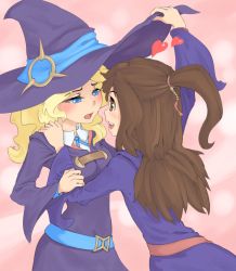 Rule 34 | 2girls, blonde hair, blue eyes, blush, brown hair, couple, diana cavendish, eye contact, happy, hat, heart, kagari atsuko, little witch academia, looking at another, multiple girls, pink background, red eyes, rilliant, simple background, smile, witch hat, yuri