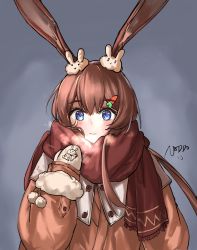 Rule 34 | 1girl, absurdres, alternate costume, amiya (arknights), animal ear fluff, animal ears, arknights, blush, breath, brown hair, brown jacket, brown scarf, carrot hair ornament, commentary request, food-themed hair ornament, fringe trim, fur-trimmed sleeves, fur trim, grey background, hair between eyes, hair ornament, highres, jacket, long sleeves, low ponytail, mittens, omuretu (butterroru), parted lips, ponytail, puffy long sleeves, puffy sleeves, rabbit ears, rabbit hair ornament, scarf, signature, sleeves past wrists, solo, upper body, white mittens