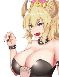 Rule 34 | 1girl, armlet, bad id, bad pixiv id, bare shoulders, blonde hair, blue eyes, bowsette, bracelet, breasts, collar, crown, highres, horns, jewelry, large breasts, looking away, mario (series), new super mario bros. u deluxe, nintendo, open mouth, ponytail, san zhi chun, sharp teeth, short hair, simple background, solo, solo focus, spiked armlet, spiked bracelet, spiked collar, spikes, super crown, teeth, upper body, v-shaped eyebrows, white background
