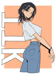 1girl black_hair blush bracelet breasts cropped_shirt denim ear_piercing highres jeans jewelry looking_at_viewer medium_hair nokaa_aru original pants piercing shirt short_sleeves simple_background solo t-shirt white_shirt