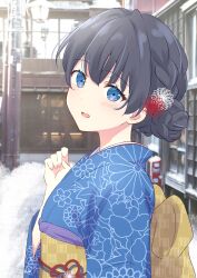 Rule 34 | 1girl, :d, absurdres, arm at side, black hair, blue eyes, blue kimono, brown sash, commentary, double bun, floral print kimono, from side, hair bun, hand up, highres, japanese clothes, kikumon, kimono, lamppost, light blush, link! like! love live!, long sleeves, looking at viewer, looking to the side, love live!, murano sayaka, obi, open mouth, photo background, sash, short hair, smile, snow, solo, unmoving pattern, upper body, yutuki ame