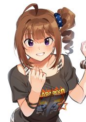 Rule 34 | 1girl, ahoge, black shirt, blue scrunchie, bracelet, brown hair, commentary, drill hair, grin, idolmaster, idolmaster million live!, jewelry, kamille (vcx68), looking at viewer, medium hair, necklace, print scrunchie, print shirt, purple eyes, scrunchie, shirt, side drill, side ponytail, sidelocks, simple background, smile, solo, standing, star (symbol), star necklace, star print, t-shirt, tank top, white background, white scrunchie, white shirt, wrist scrunchie, yokoyama nao