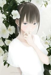 Rule 34 | 1girl, absurdres, arm behind back, blue eyes, blush, brown hair, closed mouth, flower, hand to own mouth, highres, junito715, looking at viewer, medium hair, original, plant, ponytail, shirt, signature, solo, sweet mockorange, upper body, white background, white flower, white shirt