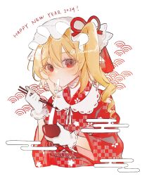 Rule 34 | 1girl, 2024, blonde hair, blush, bow, chopsticks, cloud, collar, curly hair, drill hair, eating, eyelashes, eyeliner, flandre scarlet, food, frilled collar, frilled gloves, frills, gloves, hat, hat ribbon, highres, japanese clothes, kimono, long hair, long sleeves, looking at viewer, makeup, mob cap, mochi, new year, one side up, red eyeliner, red eyes, red kimono, red ribbon, ribbon, short hair, side ponytail, sidelocks, simple background, solo, touhou, uzmee, white background, white bow, white gloves, white hat, white ribbon