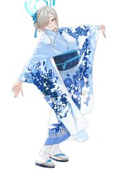 Rule 34 | 1girl, absurdres, asuna (blue archive), blue archive, blue eyes, blue halo, blue kimono, full body, grin, hair over one eye, halo, highres, japanese clothes, kimono, light brown hair, long sleeves, looking at viewer, obi, sandals, sash, short hair, simple background, smile, socks, solo, standing, tabi, tnr (horiko1525), white background, white socks, wide sleeves, zouri