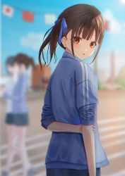 Rule 34 | 3girls, absurdres, blue jacket, blue ribbon, blue sky, blurry, blurry background, brown eyes, brown hair, day, hair ribbon, highres, jacket, ko tachi1104, looking at viewer, looking back, medium hair, multiple girls, original, outdoors, ribbon, side ponytail, sky, solo focus, sports festival, string of flags, track jacket, track suit
