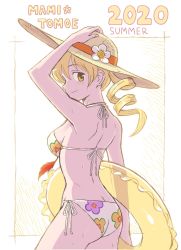 Rule 34 | 1girl, arm up, bikini, blonde hair, blush, breasts, commentary request, drill hair, floral print, from behind, hat, highres, looking at viewer, looking back, mahou shoujo madoka magica, mahou shoujo madoka magica (anime), medium breasts, ryunosuke1973, smile, solo, straw hat, sweat, swimsuit, tomoe mami, twin drills, yellow eyes