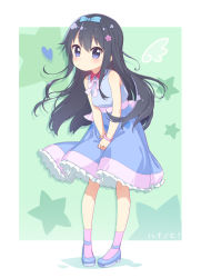 Rule 34 | 1girl, bare shoulders, black hair, blue bow, blue eyes, blue footwear, blue shirt, blue skirt, blush, bow, closed mouth, commentary request, flower, frilled skirt, frills, full body, green background, hair between eyes, hair bow, hair flower, hair ornament, heart, jigatei (omijin), long hair, looking at viewer, pink flower, pink socks, shirosaki hana, shirt, shoes, skirt, sleeveless, sleeveless shirt, socks, solo, standing, two-tone background, very long hair, watashi ni tenshi ga maiorita!, white background