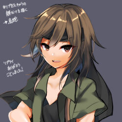 Rule 34 | 1other, androgynous, black headband, black shirt, brown eyes, brown hair, collarbone, collared shirt, commentary request, green shirt, grey background, headband, highres, kurohebi, len&#039;en, medium hair, open clothes, open mouth, open shirt, other focus, ougi hina, shirt, short sleeves, simple background, smile, solo, teeth, translation request, upper teeth only, v-neck
