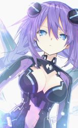 1girl absurdres blue_eyes bodysuit braid breasts buran_buta cleavage collar highres long_hair medium_breasts neptune_(neptunia) neptune_(series) purple_hair purple_heart_(neptune)