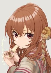 Rule 34 | 1girl, aisaka taiga, brown hair, commentary request, eating, food, food on face, gradient background, hair between eyes, hair ornament, highres, holding, holding food, japanese clothes, kimono, long hair, looking at viewer, looking back, nail polish, palmtop tiger, pink nails, red eyes, solo, tanupon, toradora!, upper body, yukata