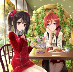 Rule 34 | 10s, 2girls, black hair, camera, chair, drink, food, glass, hand on own face, head rest, highres, indoors, looking at viewer, love live!, love live! school idol festival, love live! school idol project, medium hair, multiple girls, nishikino maki, orein, plate, purple eyes, red eyes, red hair, reflection, side ponytail, sitting, smile, spoon, table, twintails, window, yazawa nico
