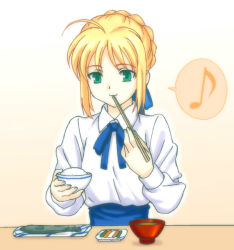 Rule 34 | 00s, 1girl, artoria pendragon (all), artoria pendragon (fate), blonde hair, blouse, chopsticks, eating, fate/stay night, fate (series), food, green eyes, happy, musical note, potato house, quaver, ribbon, saber (fate), shirt, smile, solo, speech bubble, spoken musical note