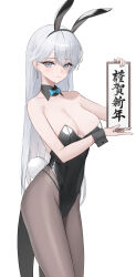 Rule 34 | 1girl, absurdres, animal ears, bare shoulders, black leotard, black pantyhose, blue bow, bow, bowtie, breasts, cleavage, detached collar, fake animal ears, grey eyes, grey hair, hands up, happy new year, highleg, highleg leotard, highres, holding, holding sign, kotoyoro, large breasts, leotard, new year, original, pantyhose, playboy bunny, rabbit ears, rabbit tail, rikui (rella2930), sign, solo, standing, strapless, strapless leotard, tail, white background, wrist cuffs