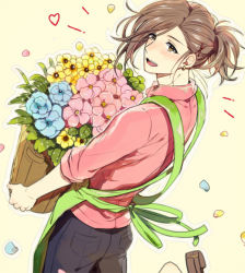 Rule 34 | 10s, 1boy, apron, brown eyes, brown hair, earrings, egu (encore2), flower, from behind, hair ornament, hairpin, idolmaster, idolmaster side-m, jewelry, looking back, male focus, open mouth, outline, petals, ponytail, smile, solo, vase, watanabe minori, yellow background