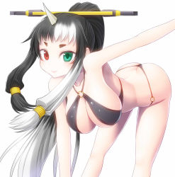 Rule 34 | 1girl, asamura hiori, black hair, breasts, butt crack, cleavage, gradient hair, green eyes, hanging breasts, heterochromia, horns, large breasts, long hair, looking at viewer, multicolored hair, o-ring, o-ring bottom, o-ring top, phantasy star, phantasy star online 2, ponytail, red eyes, shiny skin, simple background, single horn, skindentation, smile, solo, sukunahime, white background, white hair