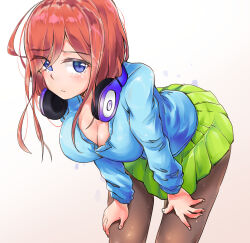 Rule 34 | 1girl, bent over, black pantyhose, blue cardigan, blue eyes, breasts, brown hair, cardigan, cleavage, closed mouth, commentary, dulldull, go-toubun no hanayome, green skirt, hair between eyes, hands on own thighs, headphones, headphones around neck, highres, large breasts, light blush, long hair, long hair between eyes, long sleeves, looking at viewer, miniskirt, nakano miku, pantyhose, pleated skirt, school uniform, simple background, skirt, solo