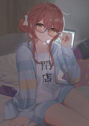 Rule 34 | 1girl, absurdres, adjusting eyewear, artist request, blue jacket, blue shorts, bow, brown hair, commentary request, computer, dark room, glasses, hair bow, highres, idolmaster, idolmaster shiny colors, jacket, laptop, long sleeves, looking at viewer, on bed, osaki tenka, pillow, print shirt, shirt, short hair, short hair with long locks, shorts, sidelocks, sitting, solo, thighs, translation request, white shirt, yellow eyes