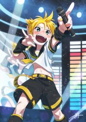 Rule 34 | 1boy, absurdres, aqua eyes, artist name, belt, blonde hair, blue eyes, blush, concert, detached sleeves, hair ornament, hairclip, highres, holding, holding microphone, kagamine len, male focus, microphone, navel, necktie, open mouth, shirt, short hair, shorts, signature, smile, solo, stage, teeth, upper teeth only, vocaloid, yellow belt, zumi mimimi