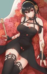 Rule 34 | 1girl, bare shoulders, black dress, black gloves, black hair, blush, breasts, cleavage, dress, earrings, fingerless gloves, gloves, gold hairband, hairband, highres, holding, holding weapon, jewelry, kurosususu, large breasts, long hair, looking at viewer, red eyes, sidelocks, solo, spy x family, weapon, yor briar