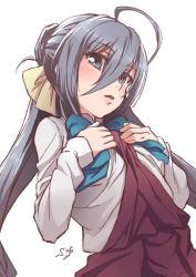 Rule 34 | 10s, 1girl, grey eyes, hair between eyes, kantai collection, kiyoshimo (kancolle), long hair, school uniform, shift (waage), silver hair, simple background, solo, twintails