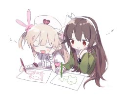Rule 34 | 134yubi, 2girls, bandages, blonde hair, brown hair, character request, closed eyes, copyright request, drawing, green shirt, head rest, long hair, long sleeves, multiple girls, note, open mouth, red eyes, shirt, short sleeves, simple background, smile, virtual youtuber, white background