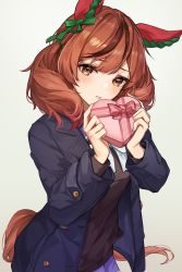 Rule 34 | 1girl, absurdres, animal ears, blue jacket, bow, box, brown eyes, brown hair, brown shirt, ear ribbon, gift, gradient background, green ribbon, grey background, heart-shaped box, highres, holding, holding gift, horse ears, horse girl, horse tail, jacket, looking at viewer, multicolored hair, nice nature (umamusume), open clothes, open jacket, ribbon, shino sto, shirt, short hair, solo, streaked hair, tail, umamusume, valentine