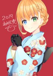 Rule 34 | 1girl, 2019, ameshizuku natsuki, black gloves, blonde hair, blue eyes, blue kimono, blush, braid, closed mouth, commentary request, floral print, gloves, green eyes, hair between eyes, heterochromia, holding, japanese clothes, kimono, long sleeves, looking at viewer, looking to the side, original, print kimono, red background, simple background, smile, solo, upper body, wide sleeves
