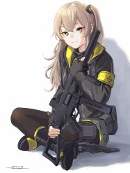Rule 34 | 1girl, assault rifle, black footwear, black gloves, black jacket, brown pantyhose, closed mouth, dated, fingerless gloves, girls&#039; frontline, gloves, grey hair, gun, h&amp;k ump, hand up, holding, holding gun, holding weapon, horikou, indian style, jacket, long hair, long sleeves, looking at viewer, one side up, pantyhose, rifle, scar, scar across eye, scar on face, signature, sitting, smile, solo, ump45 (girls&#039; frontline), weapon, white background, yellow eyes