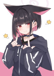 1girl absurdres animal_ears black_choker black_hair black_jacket blue_archive cat_ears cat_girl choker closed_mouth colored_inner_hair commentary futagoma halo hands_up highres hood hood_down hooded_jacket index_finger_raised jacket kazusa_(blue_archive) long_sleeves looking_at_viewer multicolored_hair pink_background pink_hair pink_halo red_eyes short_hair sidelocks simple_background smile solo star_(symbol) symbol-only_commentary two-tone_background upper_body white_background