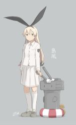 Rule 34 | 1girl, 1other, alternate costume, artist name, badge, blonde hair, character name, dated, full body, grey background, grey eyes, hikashima (shiofune), kantai collection, kneehighs, long hair, looking at viewer, military, military uniform, pleated skirt, rensouhou-chan, shimakaze (kancolle), simple background, skirt, socks, standing, uniform, white skirt, white socks