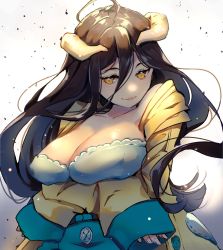 Rule 34 | 1girl, ahoge, albedo (overlord), breasts, cleavage, crossed arms, demon girl, demon horns, dress, covered erect nipples, fingernails, hair between eyes, highres, horns, large breasts, lips, long hair, messy hair, nachoz (nachozart), off-shoulder dress, off shoulder, overlord (maruyama), sleeves past wrists, smile, solo, white horns, yellow eyes